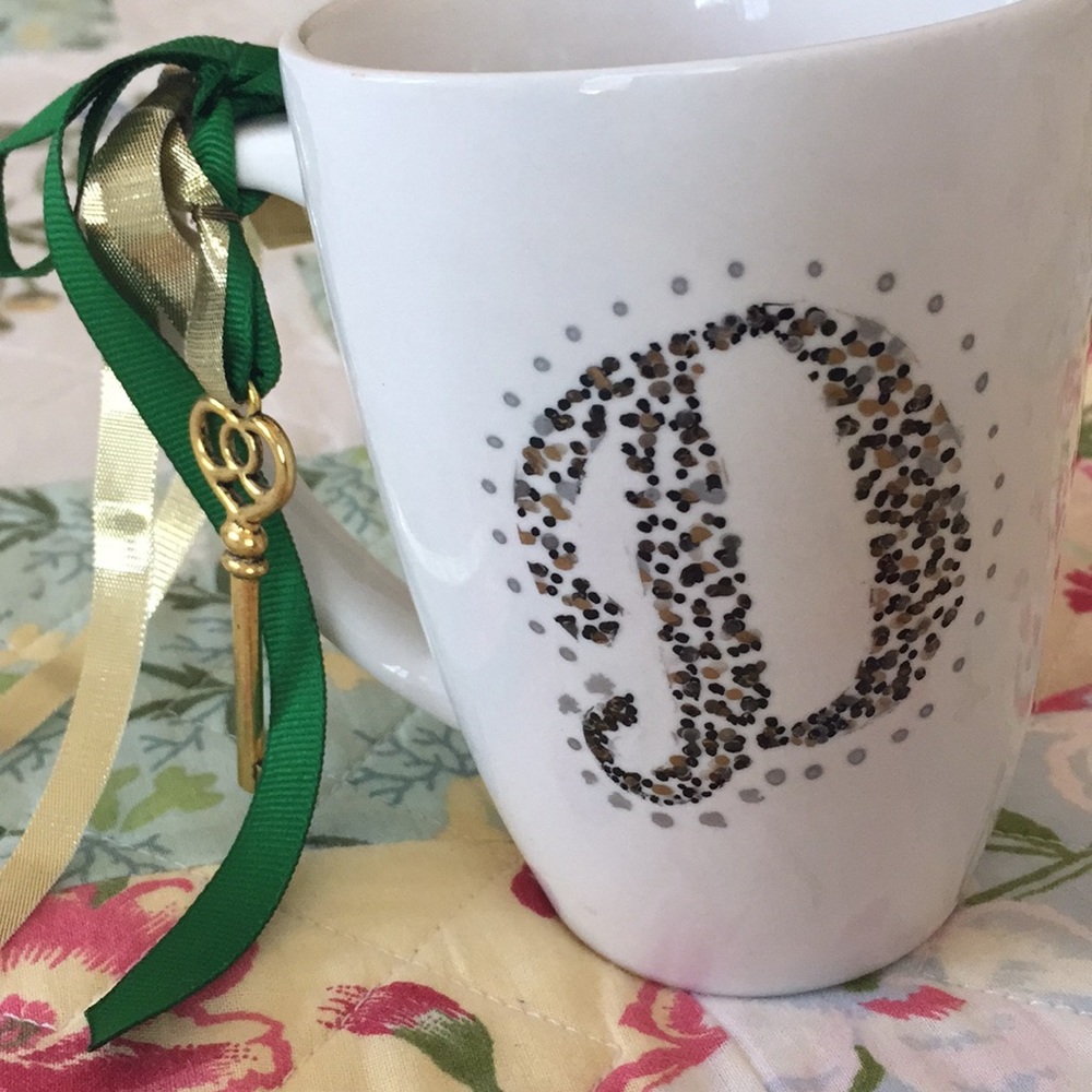 “D” monogram mug! New!